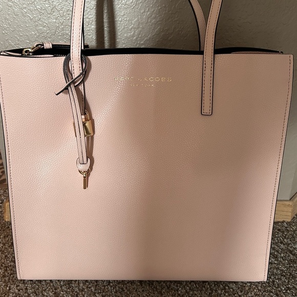 Marc Jacobs Large The Grind Tote - Picture 2 of 11